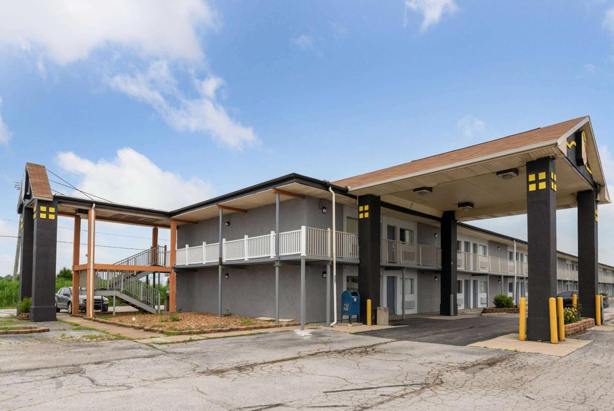 מלון Super 8 By Wyndham Millbury/Toledo מראה חיצוני תמונה
