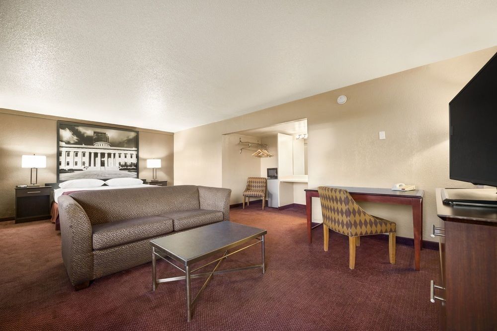 מלון Super 8 By Wyndham Millbury/Toledo מראה חיצוני תמונה